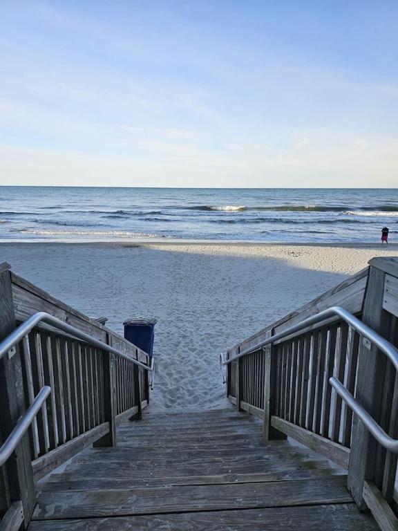 Direct Oceanfront- King Bedroom- Amazing Views/Pools/Hot Tubs/Beach Access/Golf Myrtle Beach Luaran gambar
